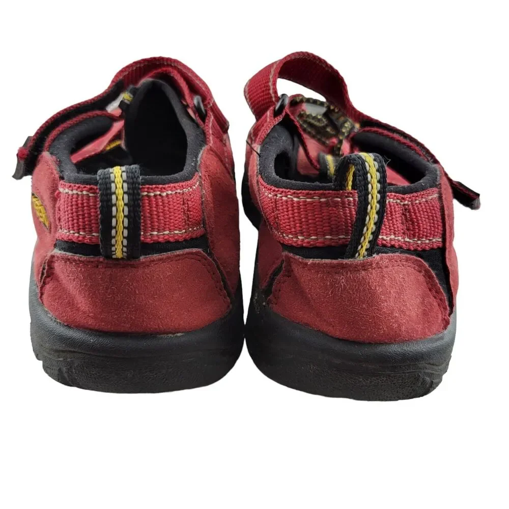 Keen red newport